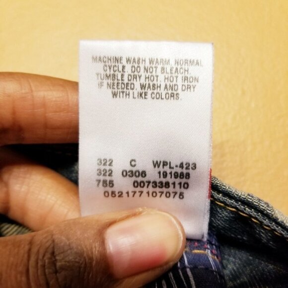 Levi's Red | Men's Slim Straight Distressed Jeans (Size 34) - Picture 4 of 8